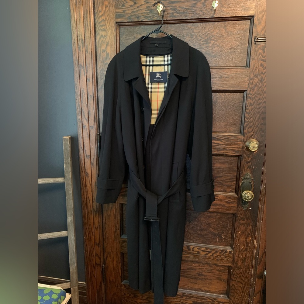 Burberry 44R Men’s Black Trench with lining